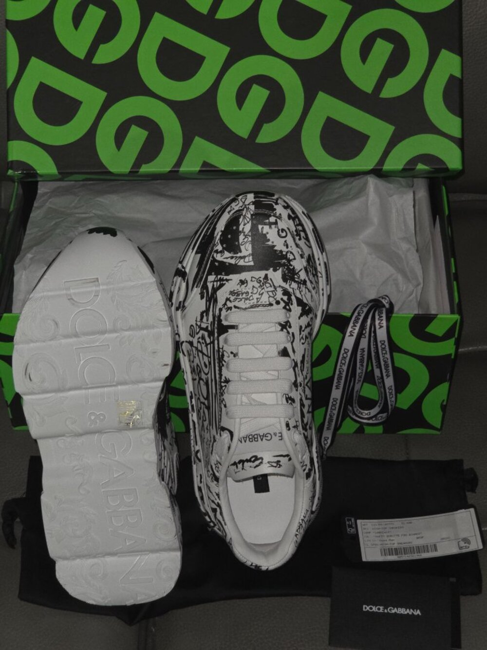 D&G Graffiti Daymaster - Picture 2 of 4